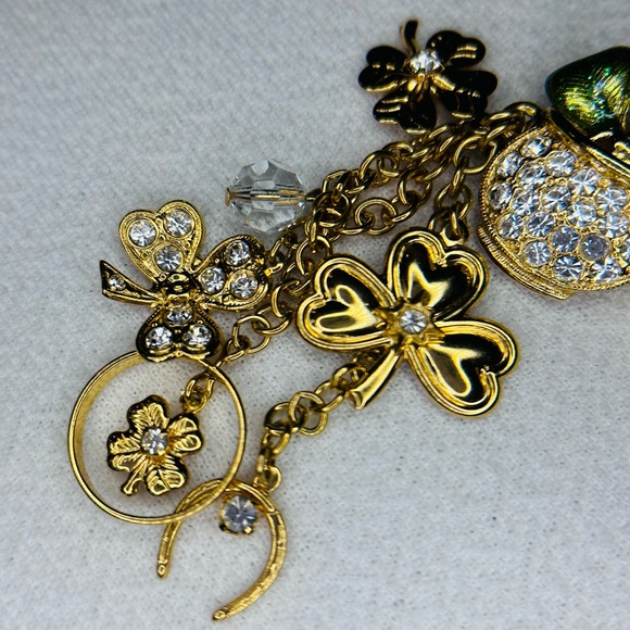 St. Patrick’s Day Lucky Charm Signed Brooch Kirk’s Folly - Picture 4 of 7